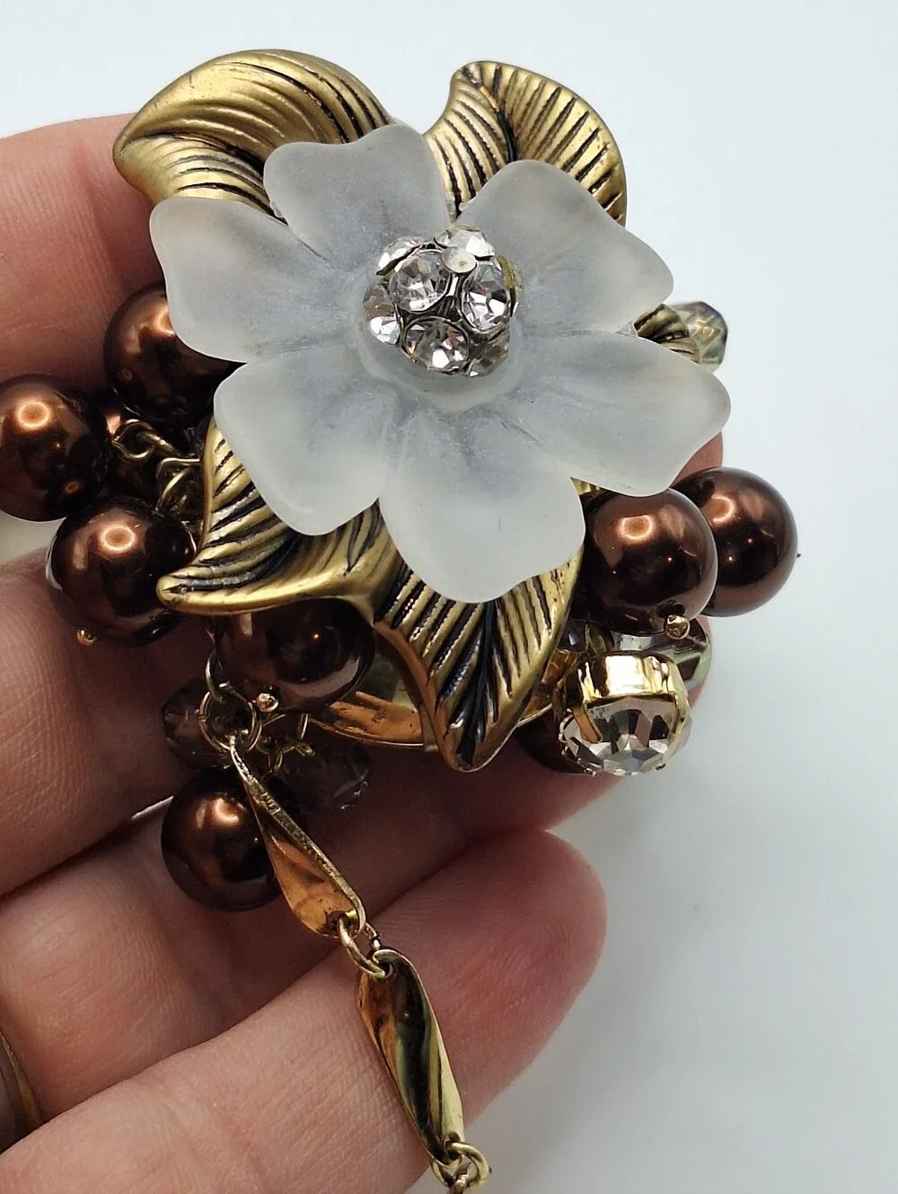 Coldwater Creek Gold-Tone Necklace with Frosted White Flowers and Brown Beads